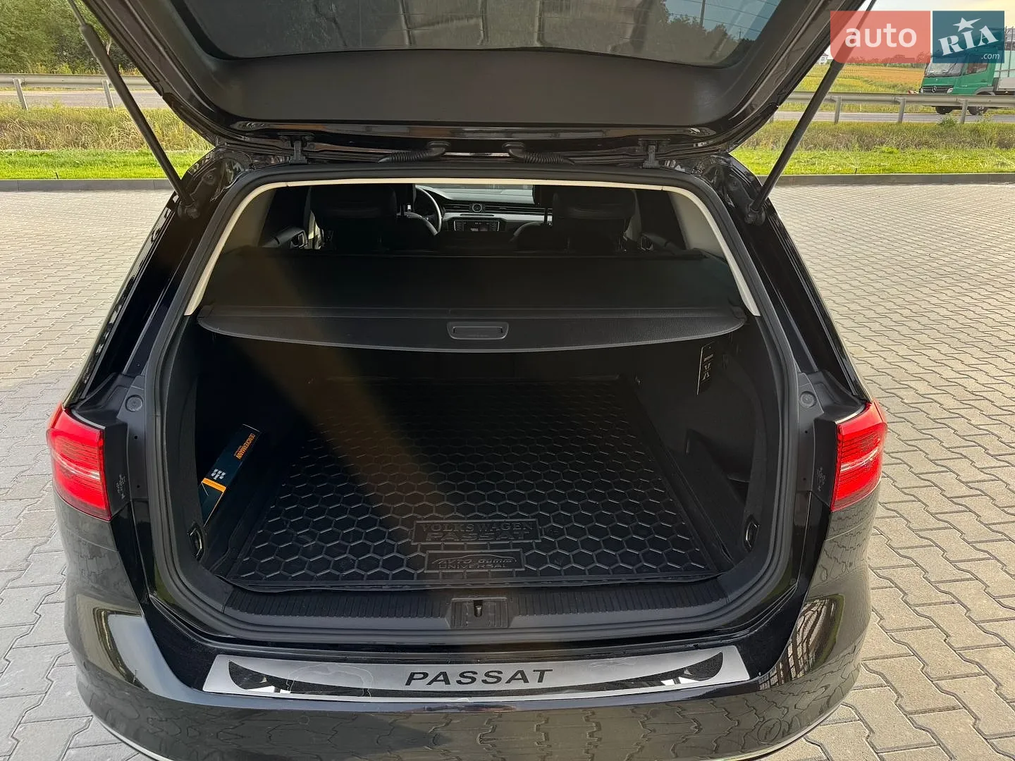 2016 Volkswagen Passat - мініатюра 29