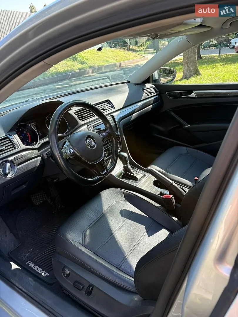 2016 Volkswagen Passat - мініатюра 12