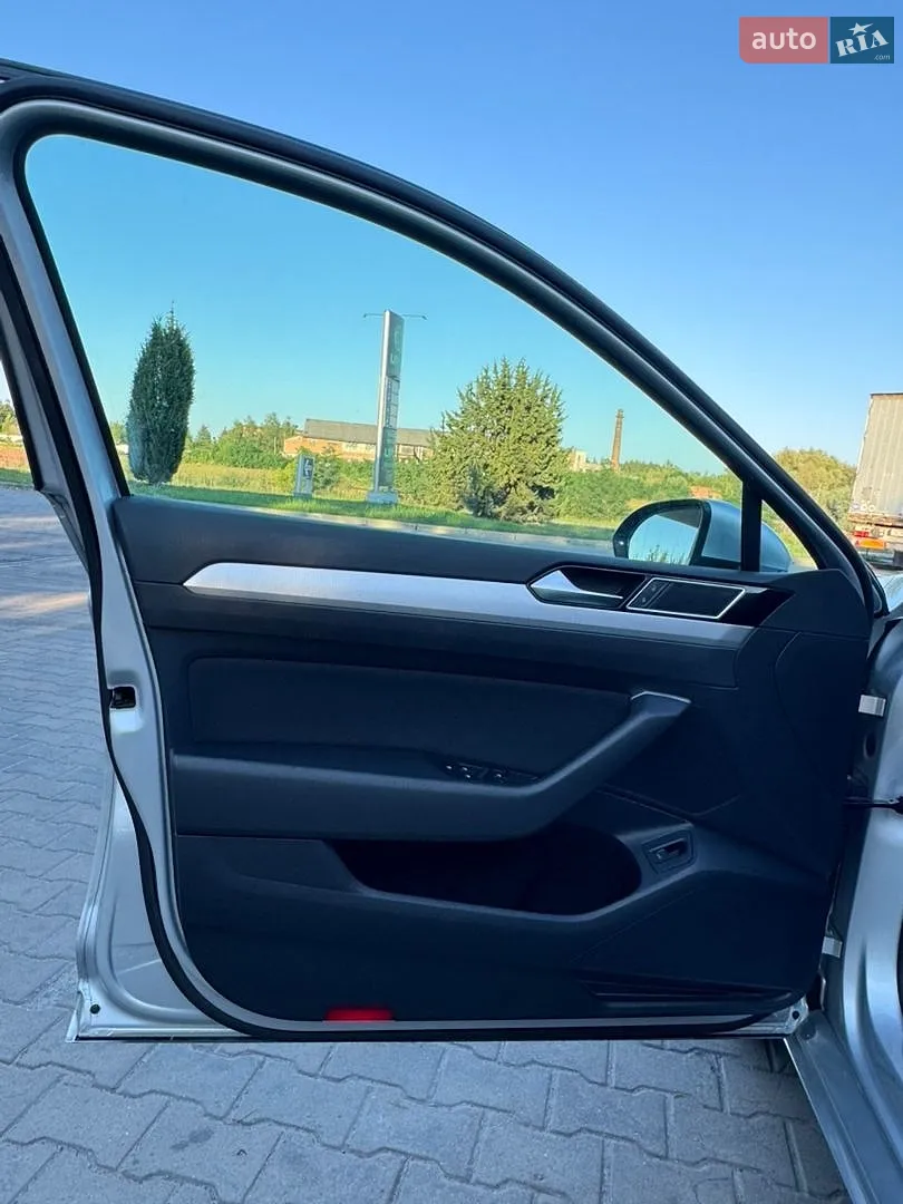2016 Volkswagen Passat - мініатюра 27