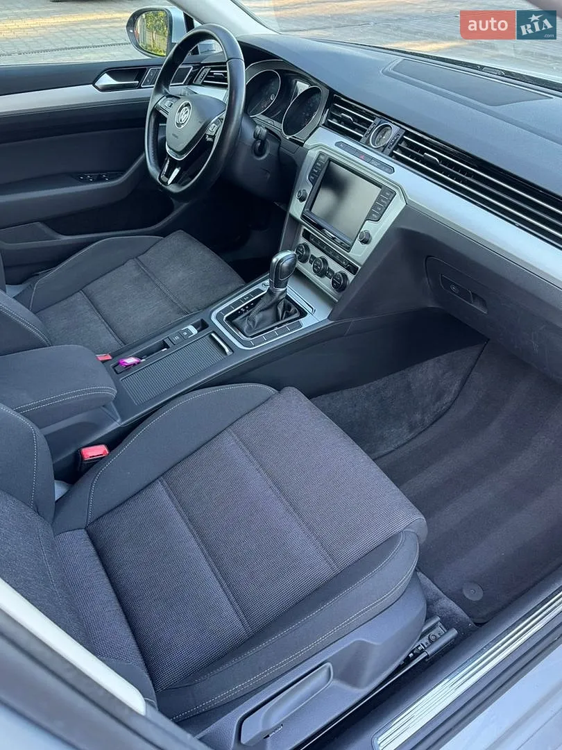 2016 Volkswagen Passat - мініатюра 43
