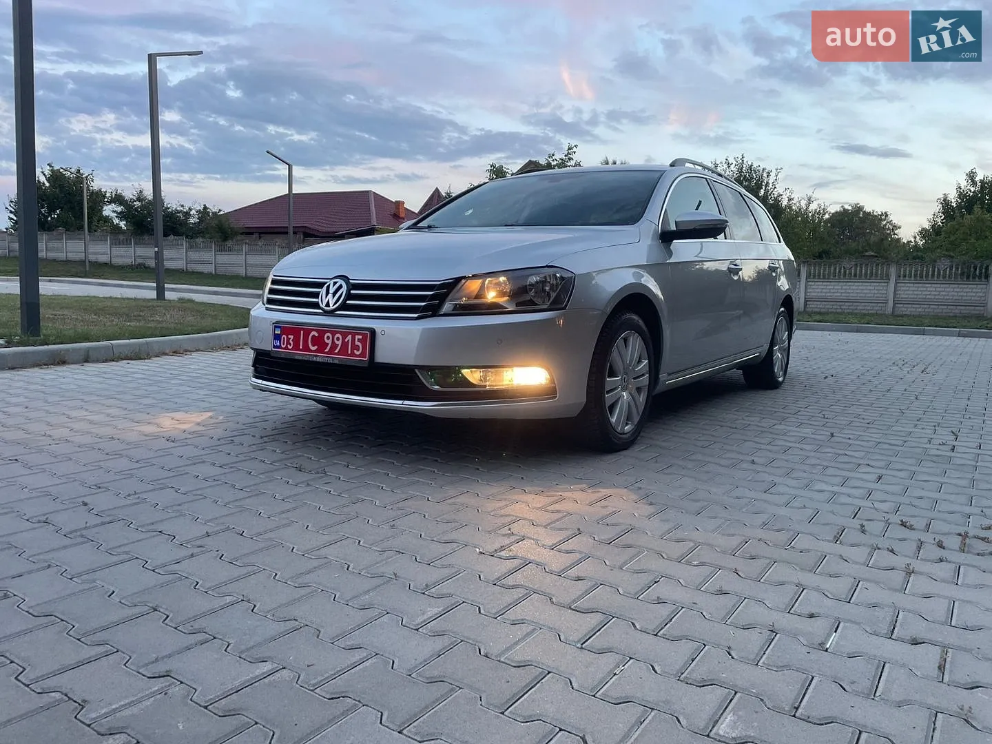 2011 Volkswagen Passat - мініатюра 3