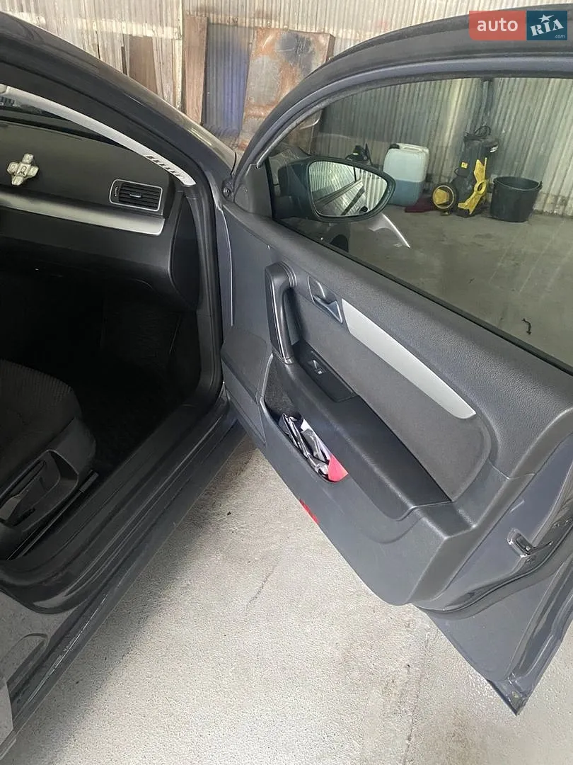 2013 Volkswagen Passat - мініатюра 2