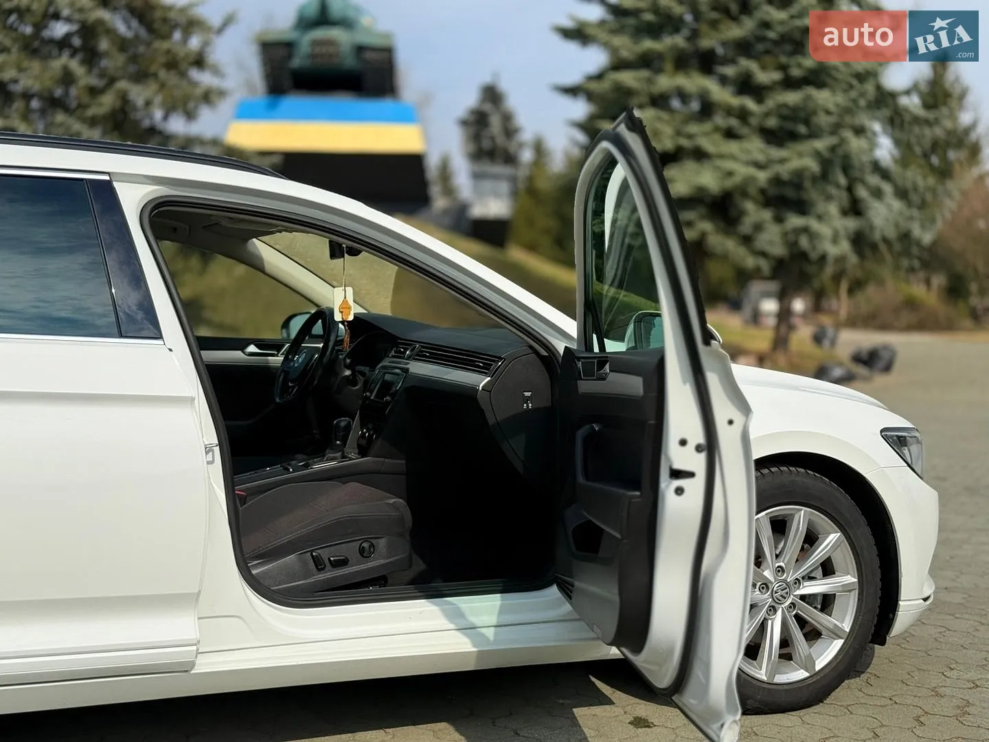 2017 Volkswagen Passat - мініатюра 13