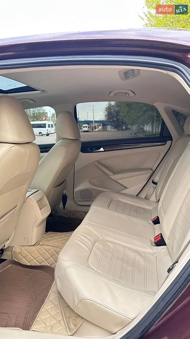 2011 Volkswagen Passat - мініатюра 11