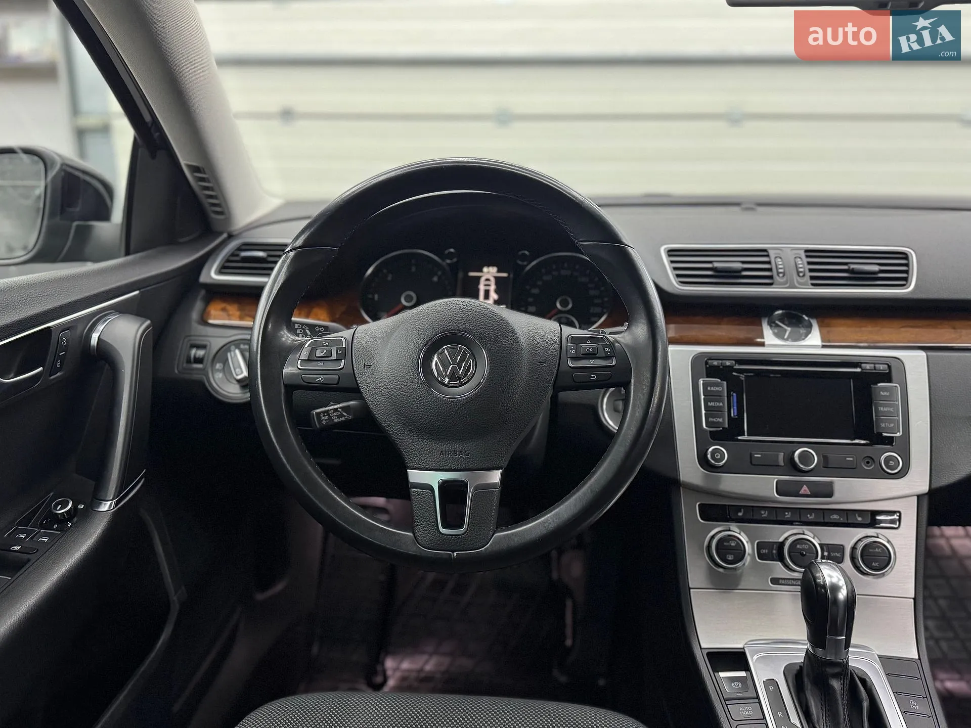 2013 Volkswagen Passat - мініатюра 30