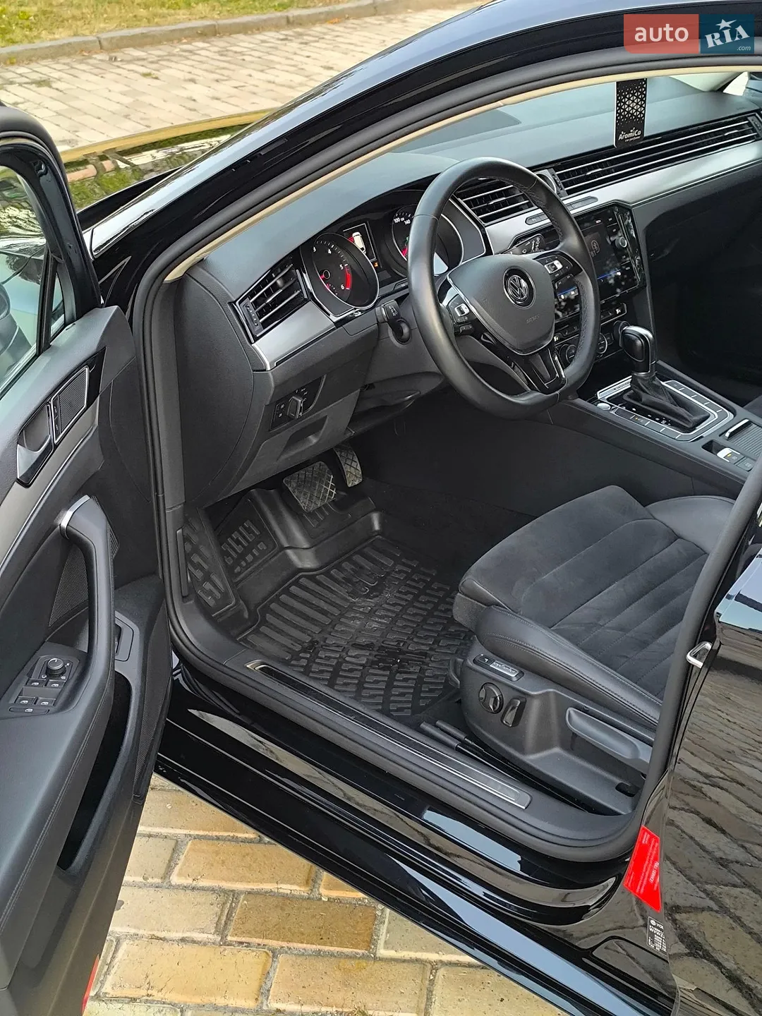 2019 Volkswagen Passat - мініатюра 12