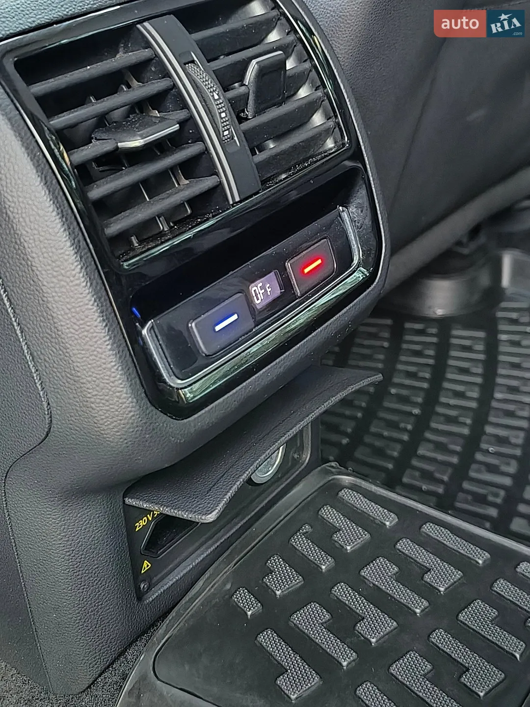2019 Volkswagen Passat - мініатюра 16