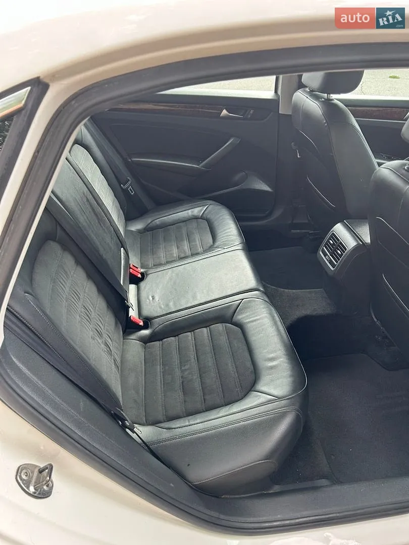 2013 Volkswagen Passat - мініатюра 16