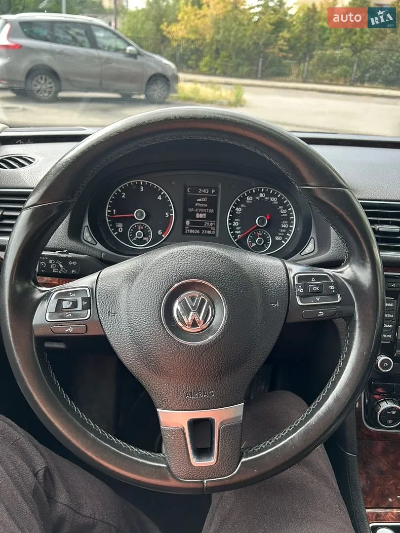 2013 Volkswagen Passat - мініатюра 22