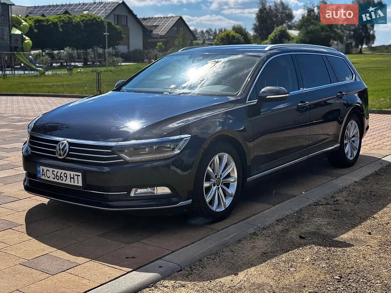2015 Volkswagen Passat - мініатюра 10