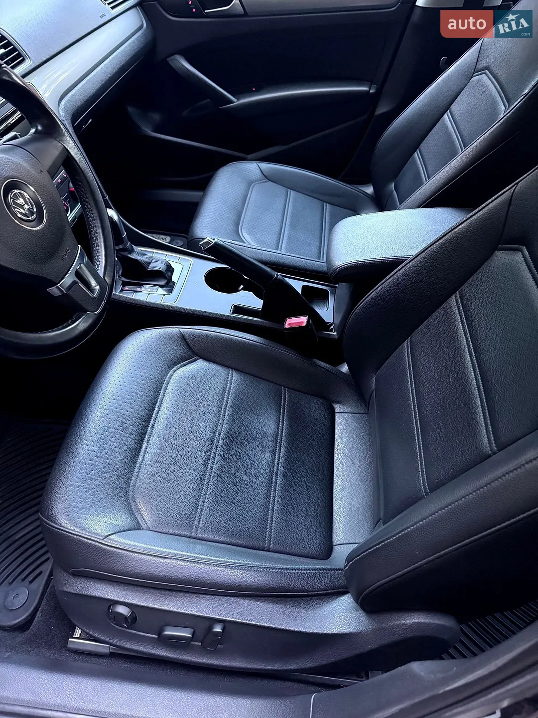 2014 Volkswagen Passat - мініатюра 10
