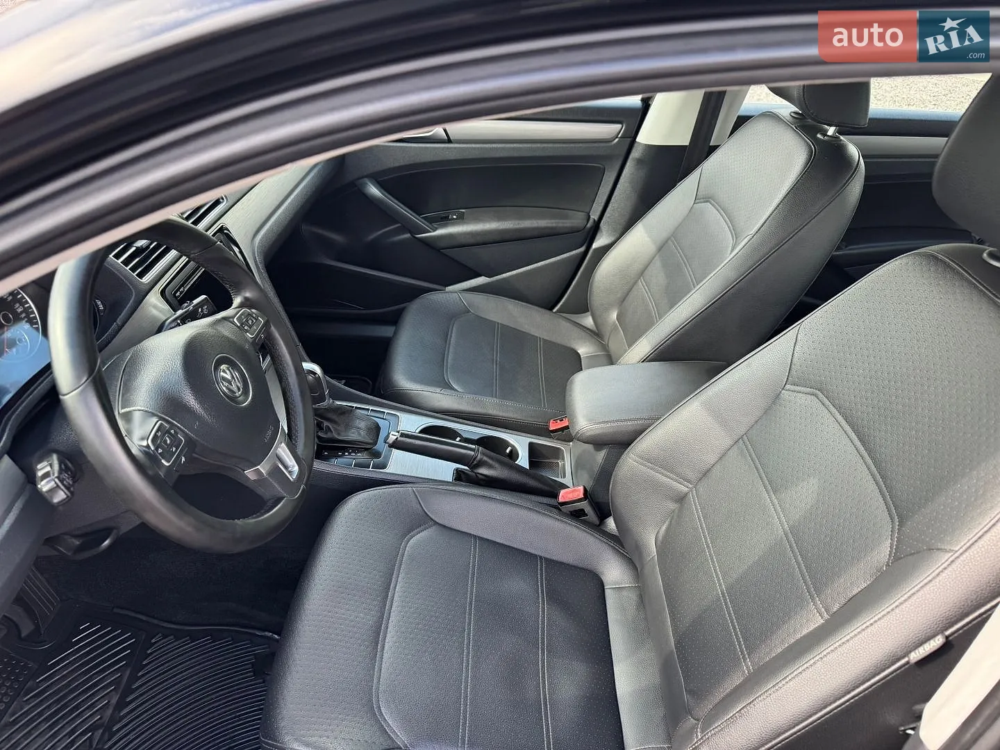 2014 Volkswagen Passat - мініатюра 32