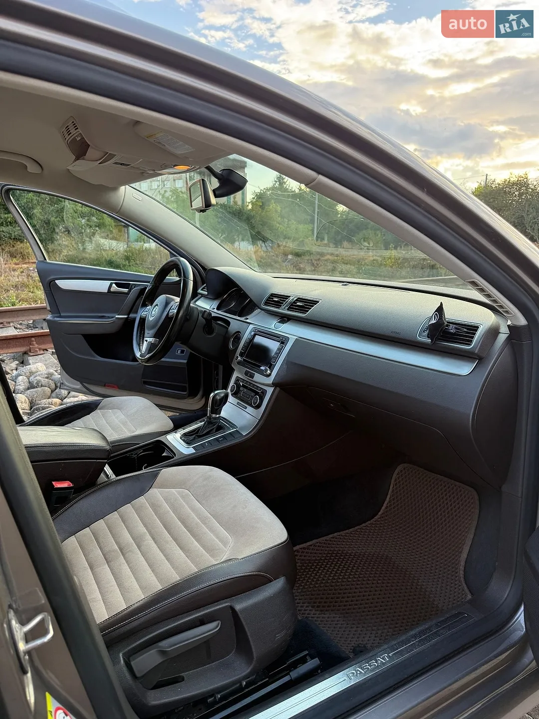 2011 Volkswagen Passat - мініатюра 30