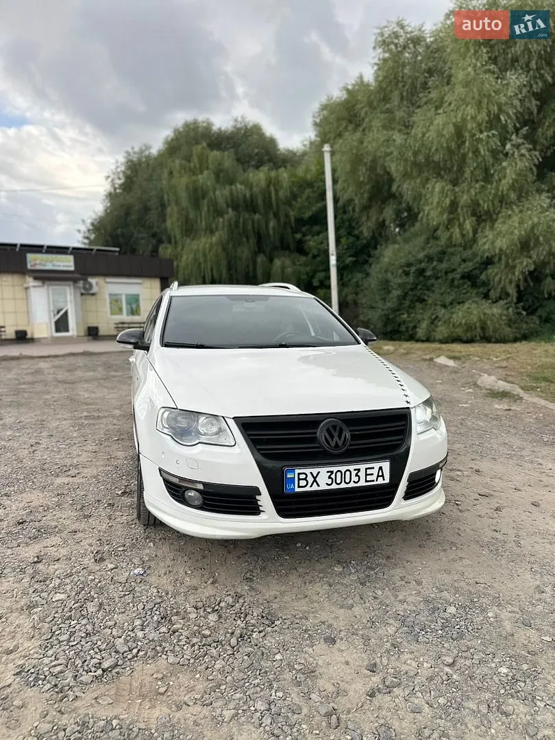 2010 Volkswagen Passat - мініатюра 2