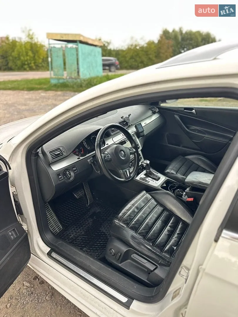 2010 Volkswagen Passat - мініатюра 7