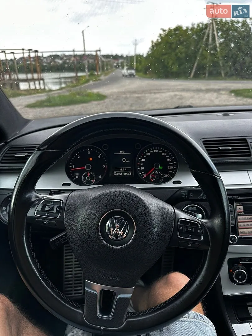 2010 Volkswagen Passat - мініатюра 10