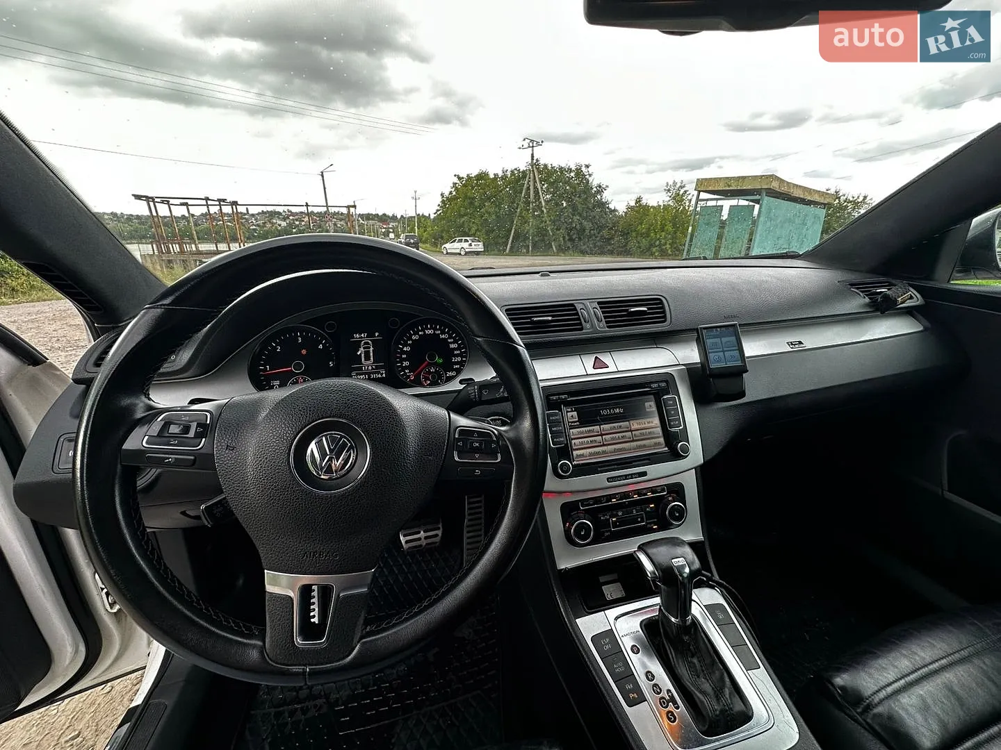 2010 Volkswagen Passat - мініатюра 8
