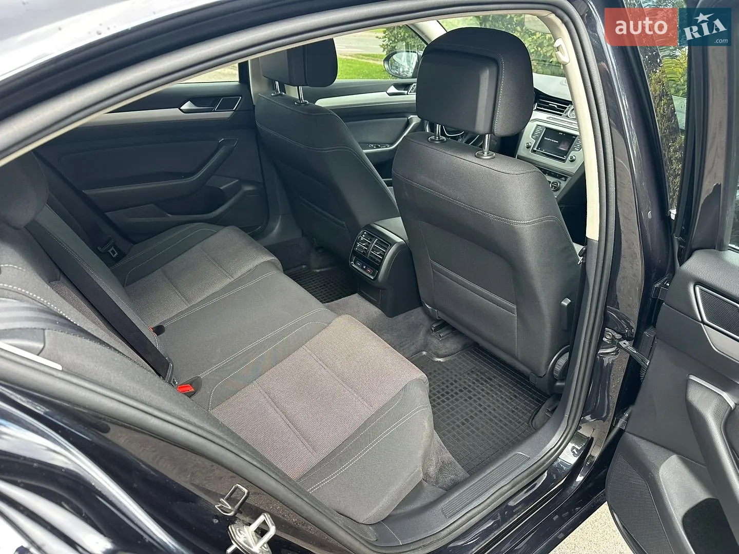 2017 Volkswagen Passat - мініатюра 19