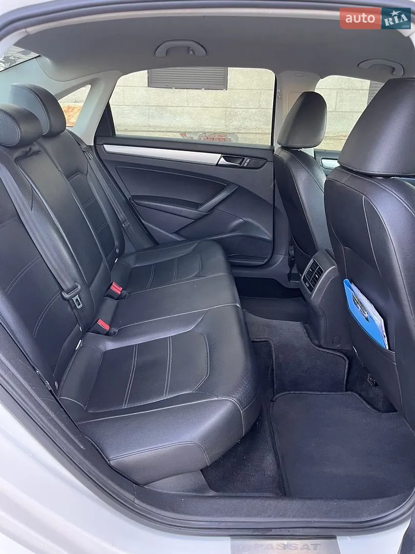 2013 Volkswagen Passat - мініатюра 10