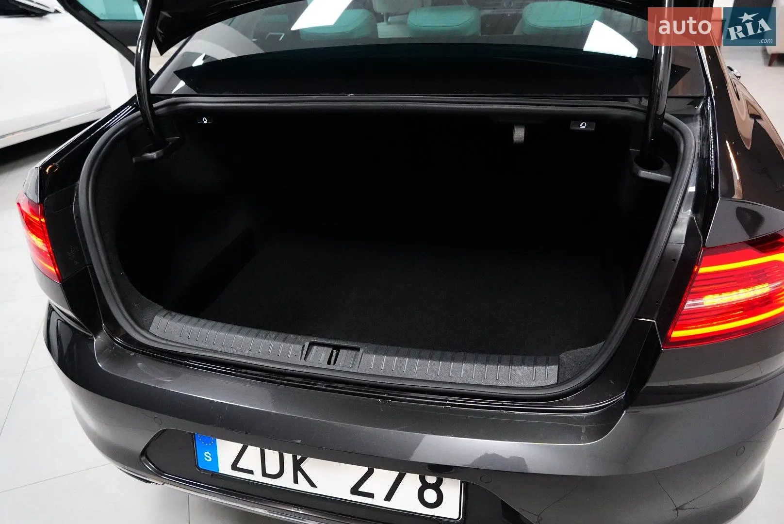 2018 Volkswagen Passat - мініатюра 36