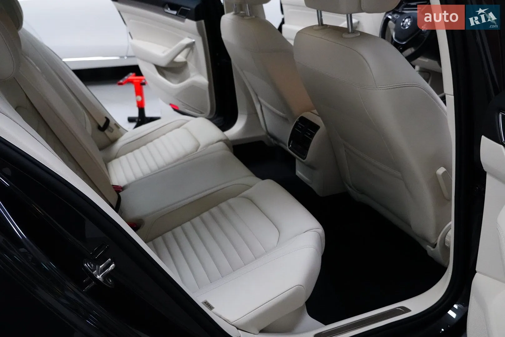 2018 Volkswagen Passat - мініатюра 45