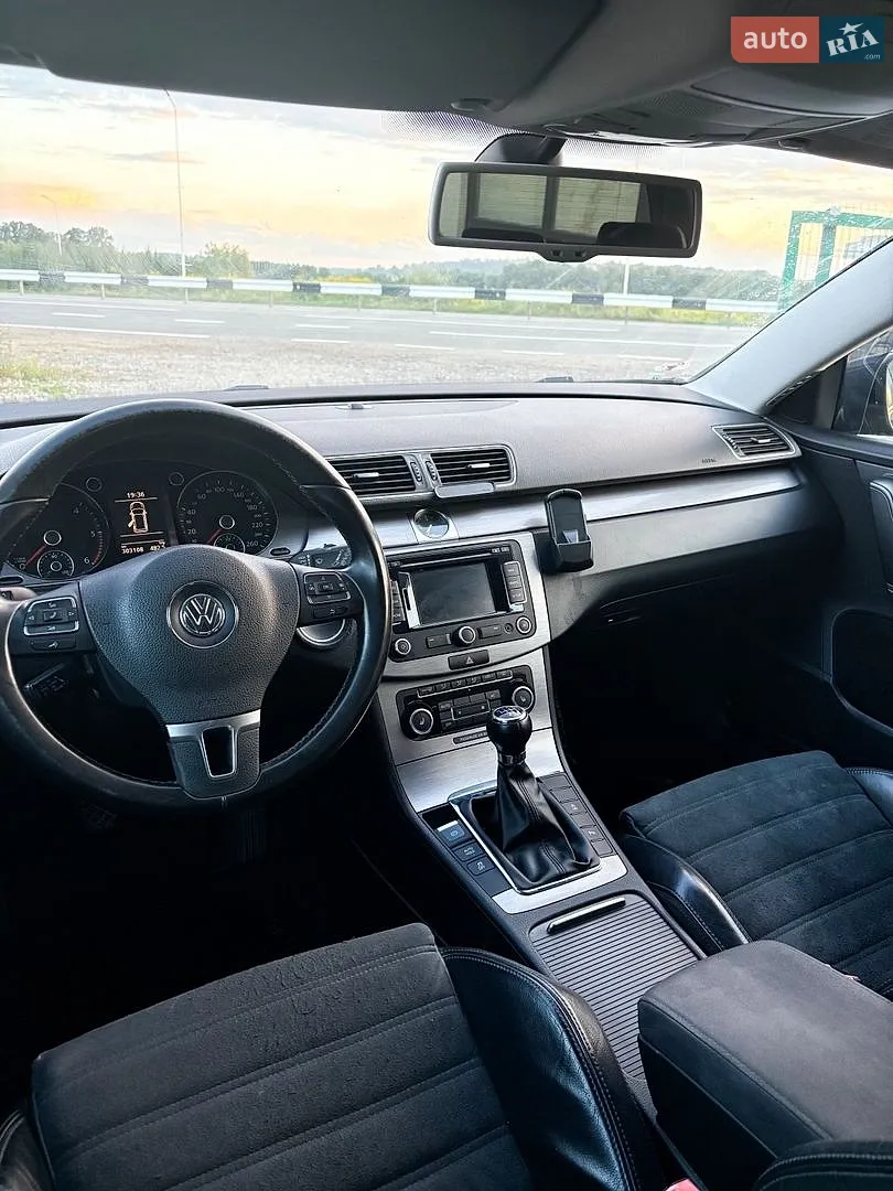 2012 Volkswagen Passat - мініатюра 23