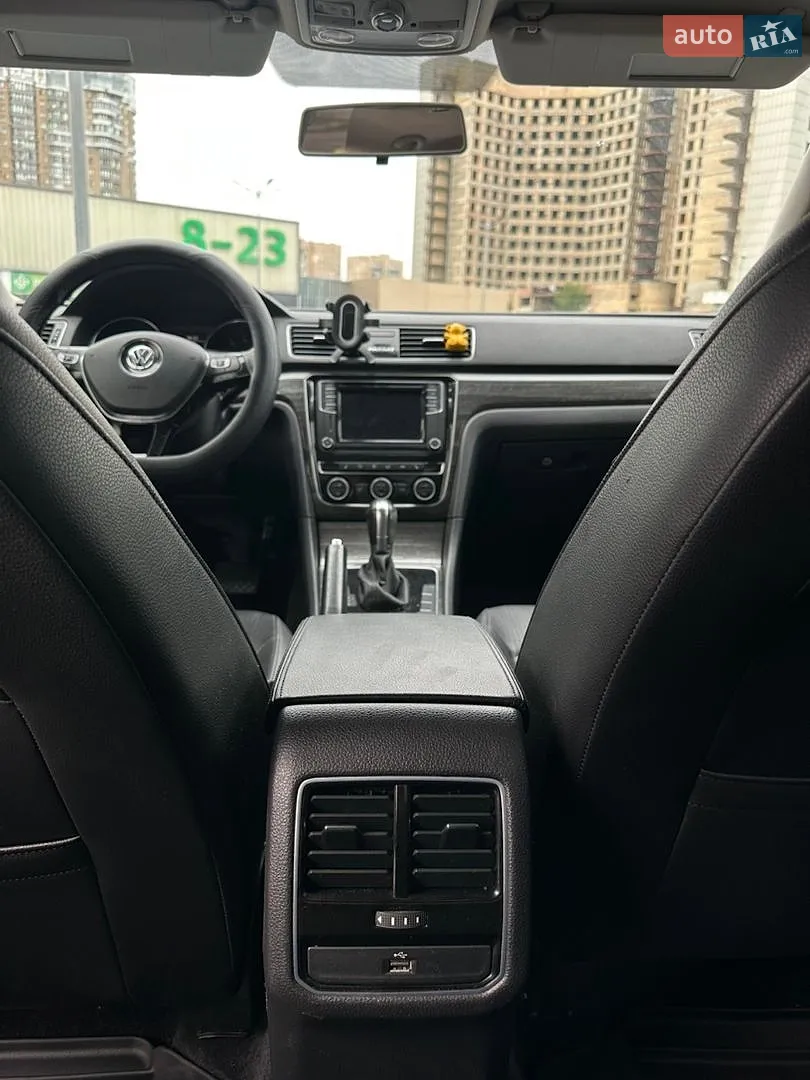 2018 Volkswagen Passat - мініатюра 8
