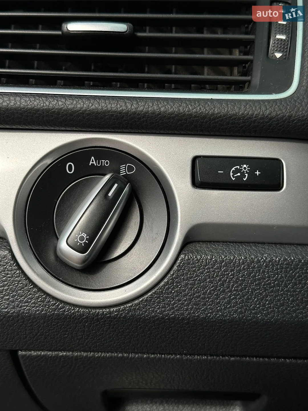 2014 Volkswagen Passat - мініатюра 30