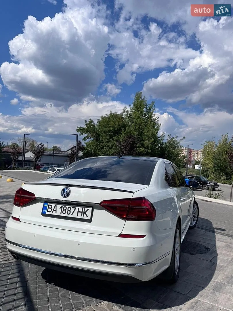 2016 Volkswagen Passat - мініатюра 5