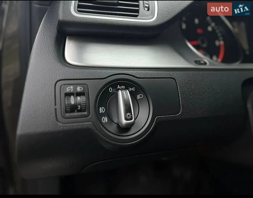 2012 Volkswagen Passat - мініатюра 31