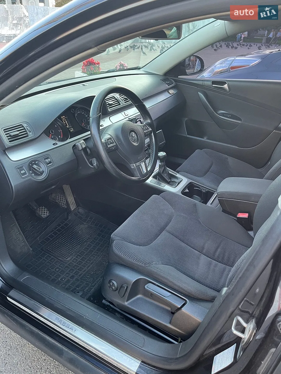 2010 Volkswagen Passat - мініатюра 15
