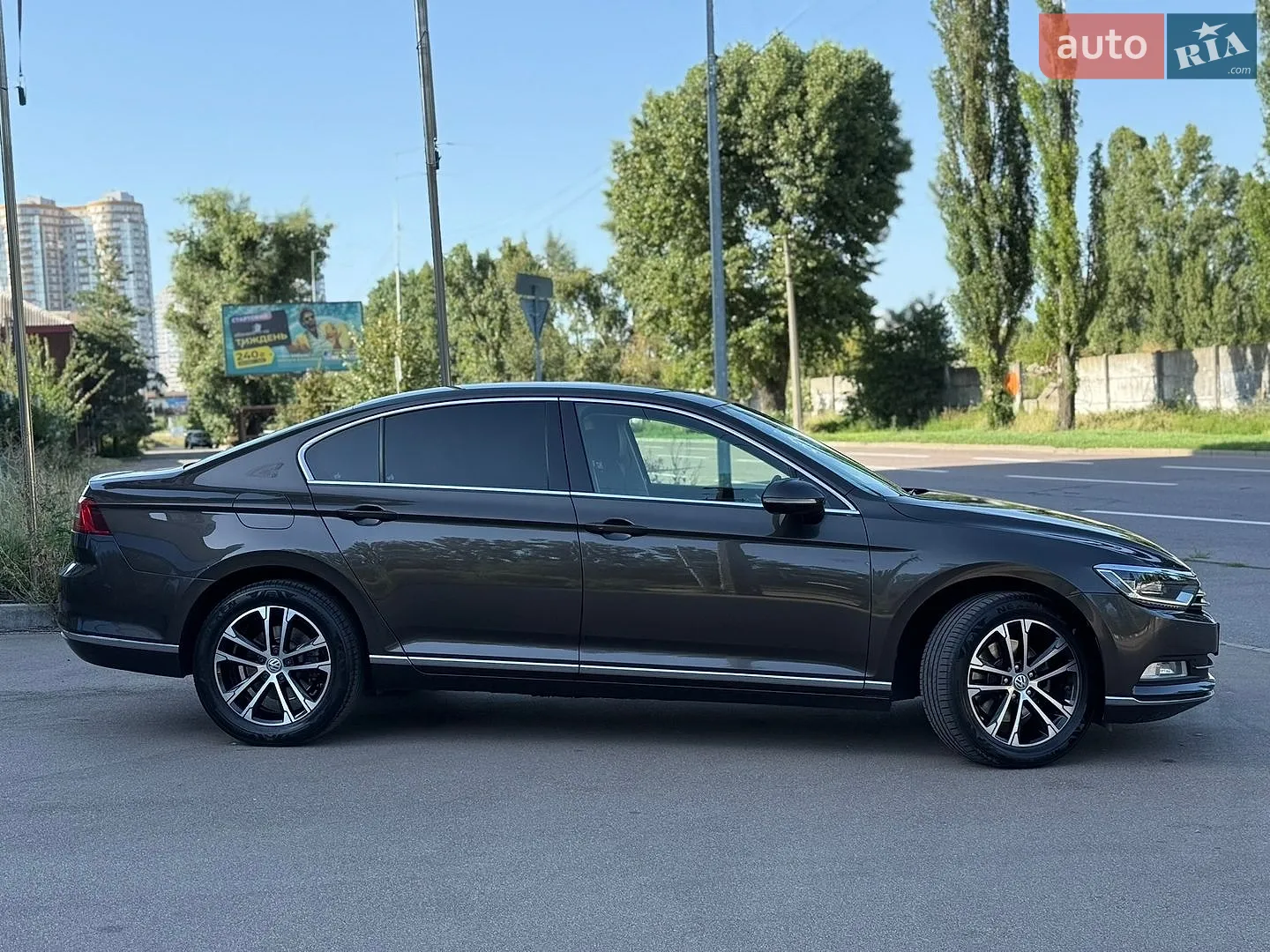 2016 Volkswagen Passat - мініатюра 16