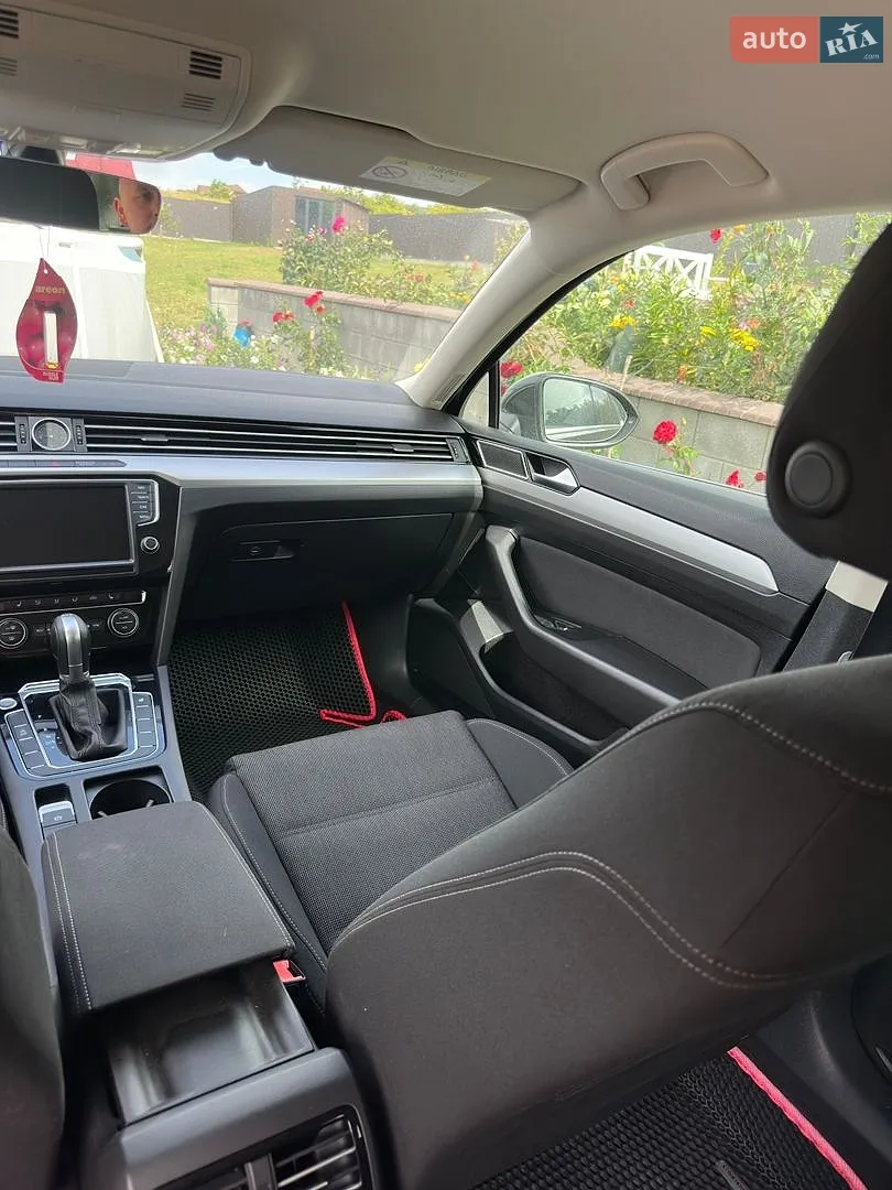 2017 Volkswagen Passat - мініатюра 16