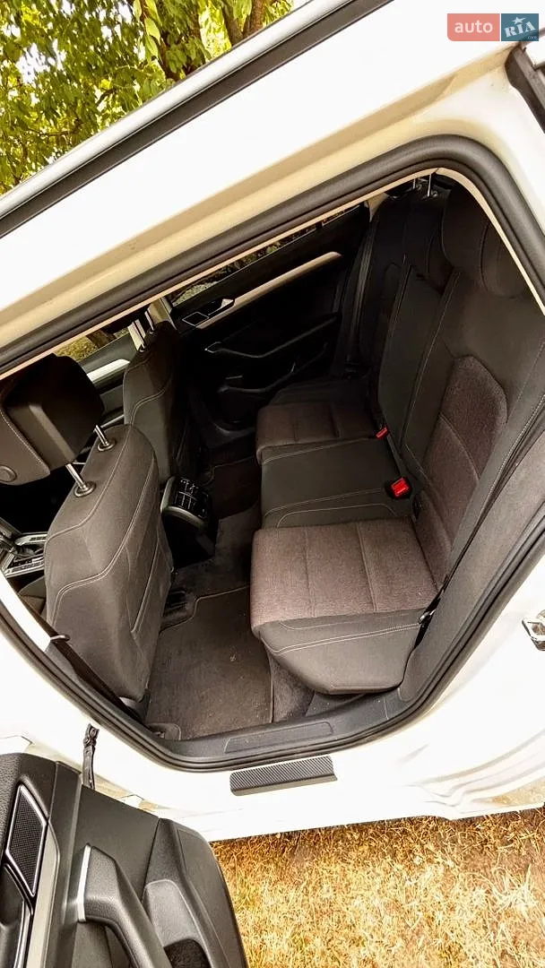 2015 Volkswagen Passat - мініатюра 8