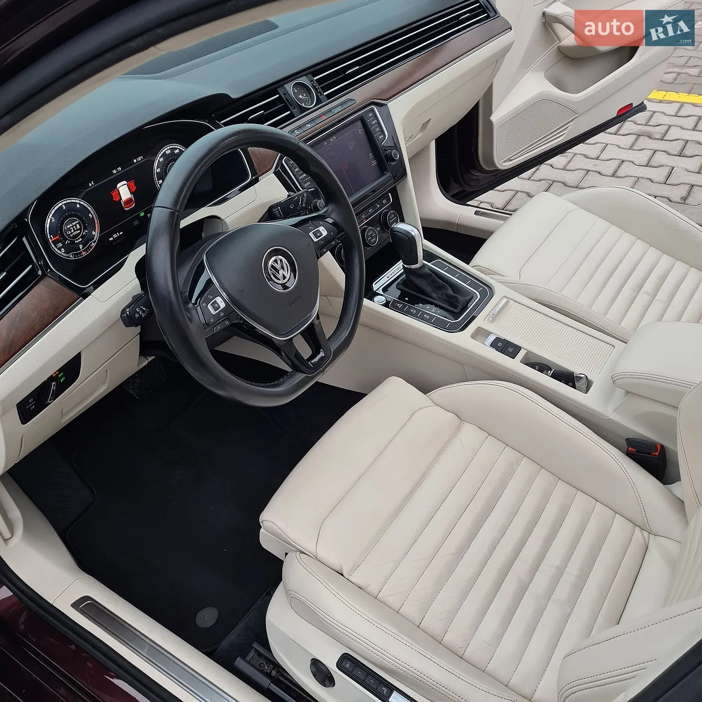 2015 Volkswagen Passat - мініатюра 4