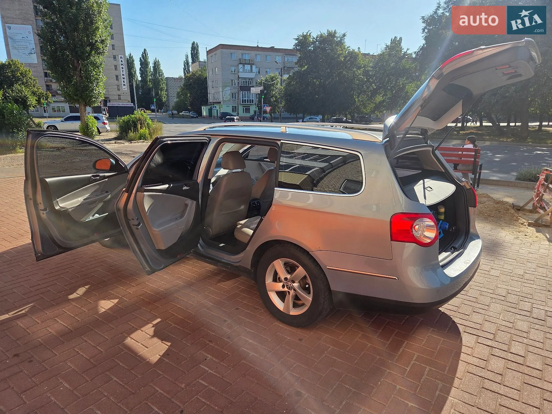 2010 Volkswagen Passat - мініатюра 12