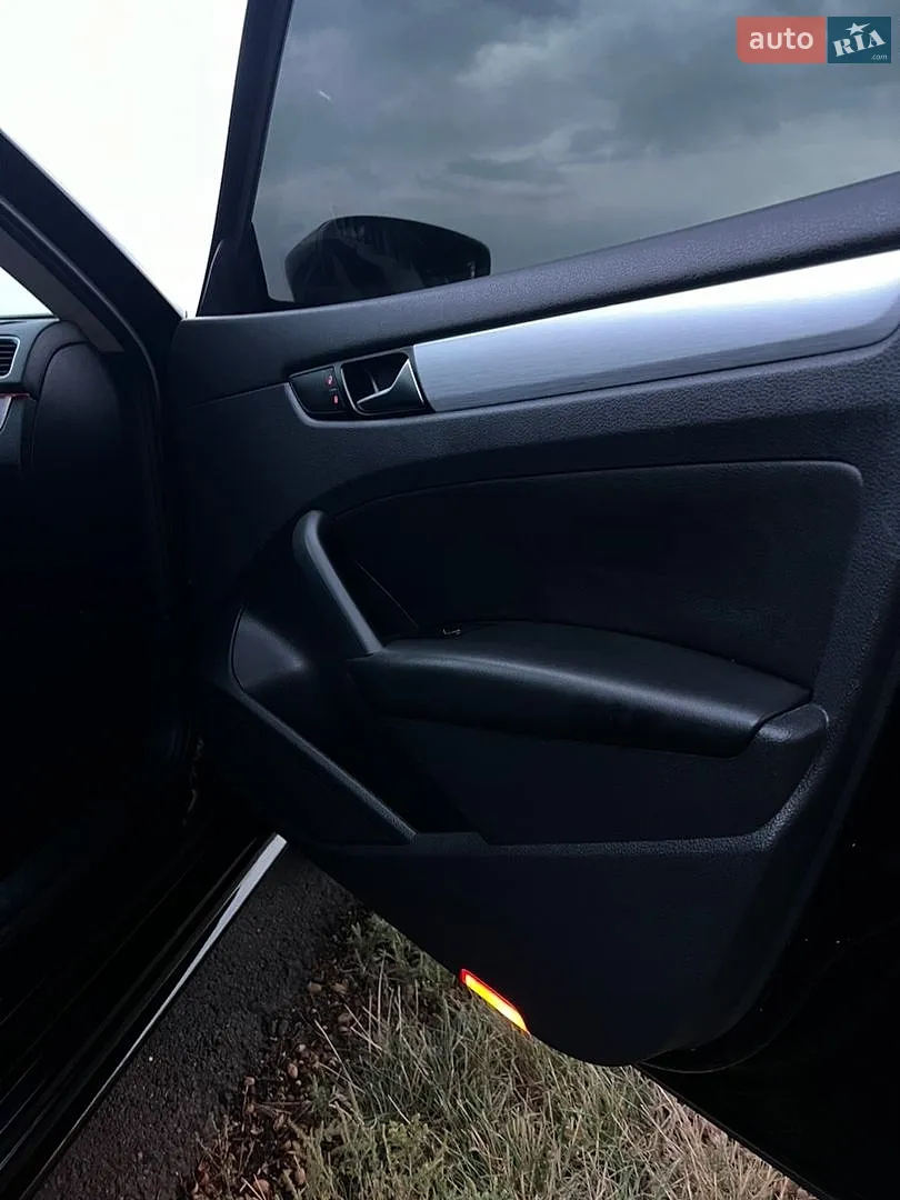 2012 Volkswagen Passat - мініатюра 28