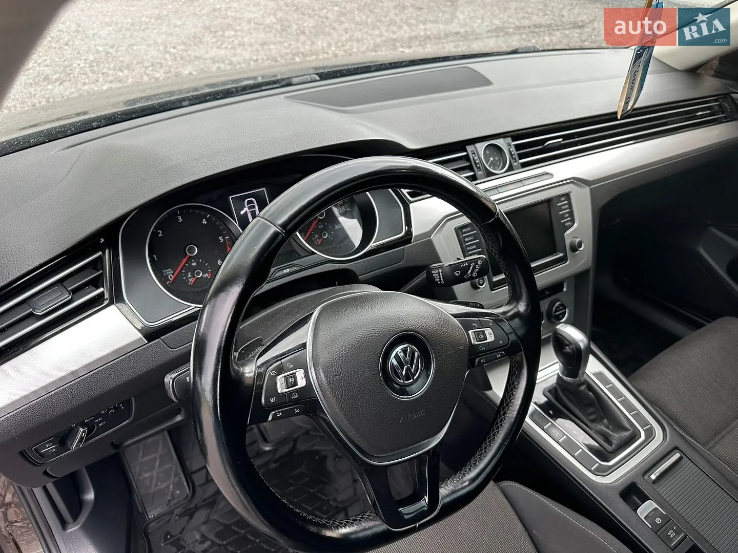 2015 Volkswagen Passat - мініатюра 28