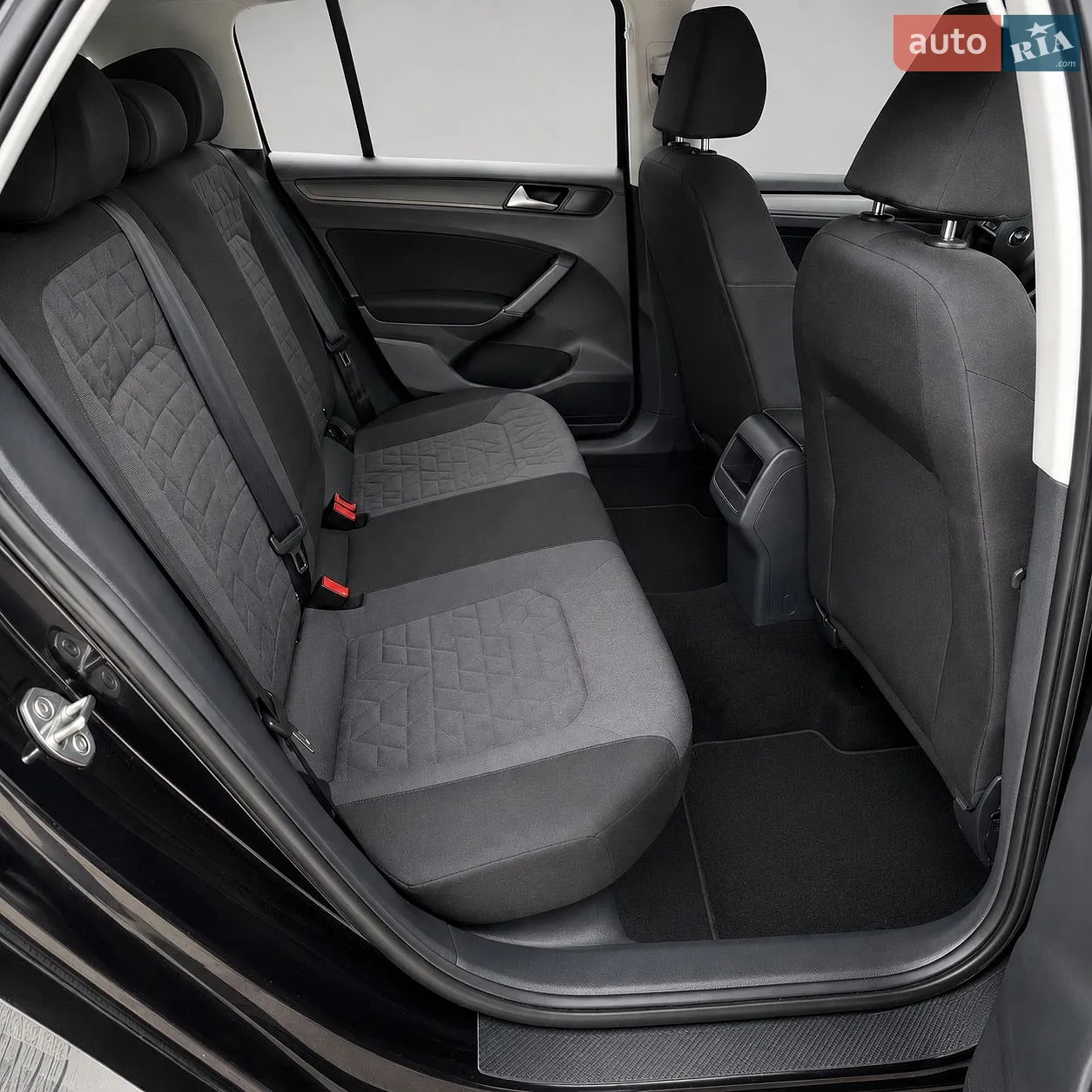 2019 Volkswagen Passat - мініатюра 8