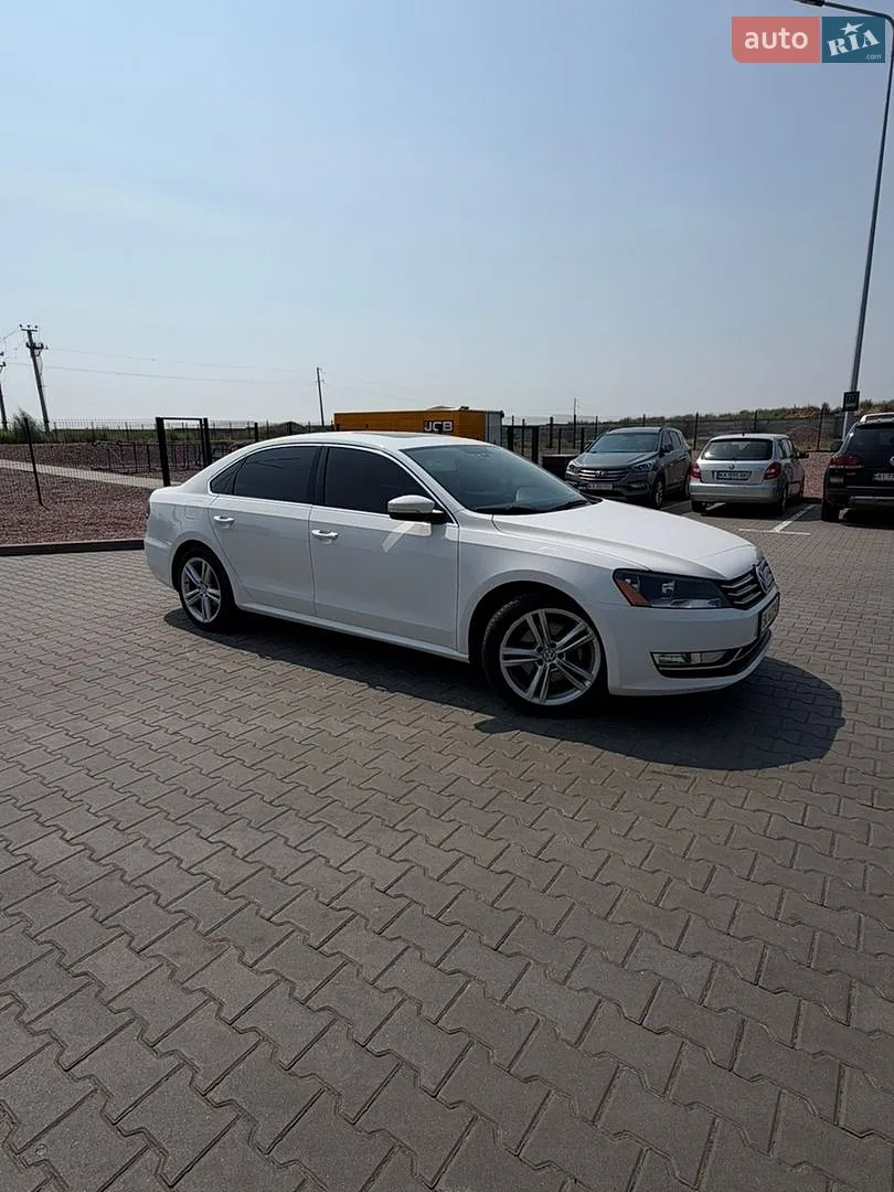 2013 Volkswagen Passat - фото 1