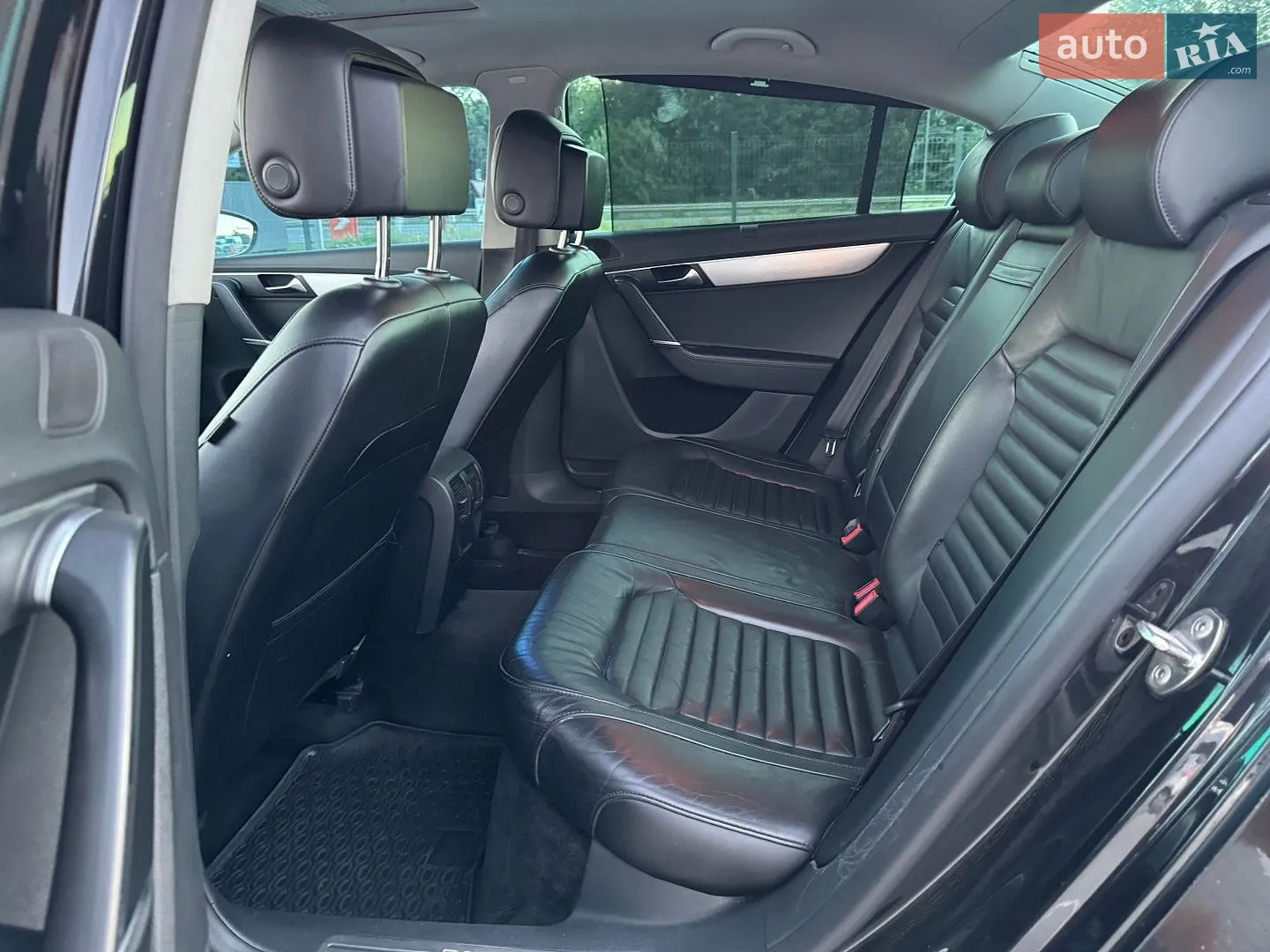 2012 Volkswagen Passat - мініатюра 11