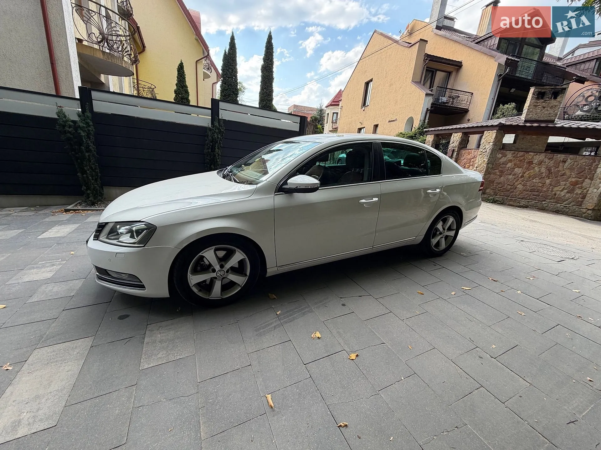 2011 Volkswagen Passat - мініатюра 2