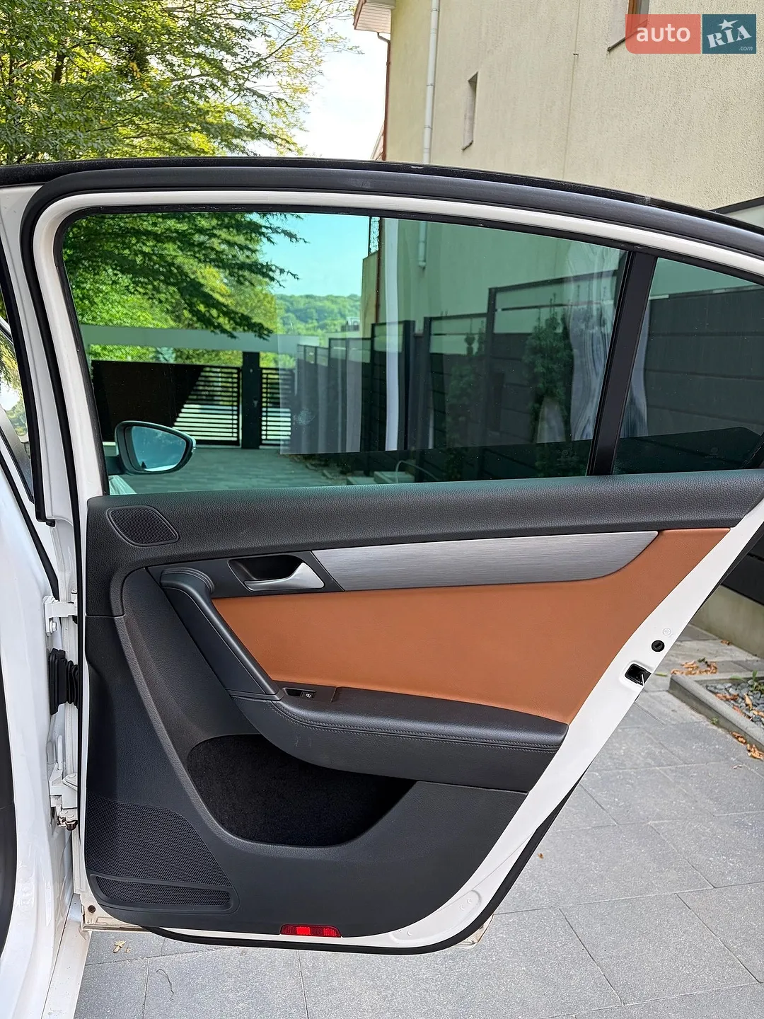 2011 Volkswagen Passat - мініатюра 22