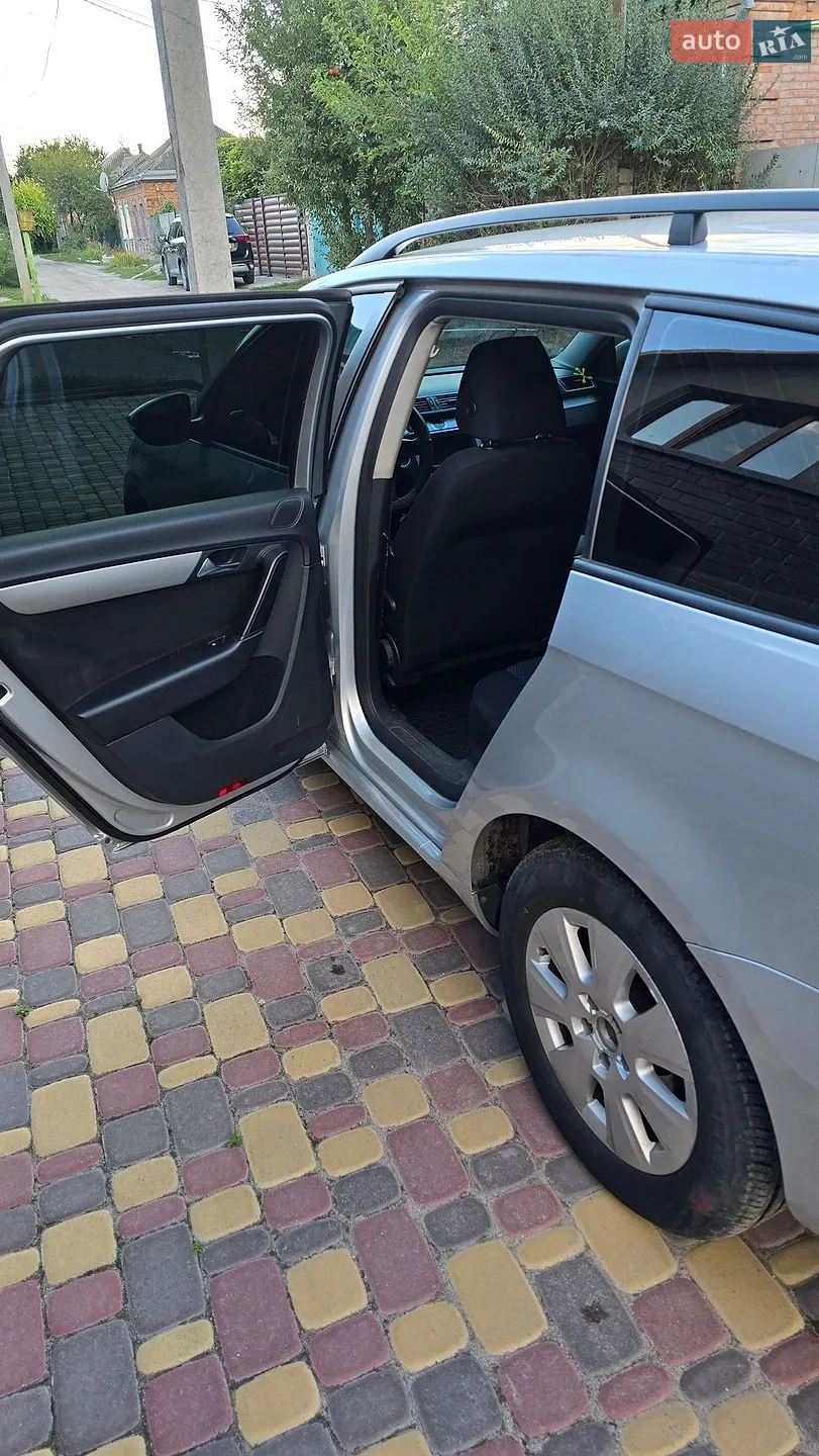 2011 Volkswagen Passat - мініатюра 7