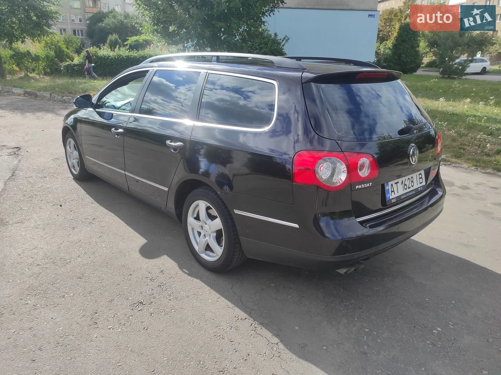 2010 Volkswagen Passat - мініатюра 11