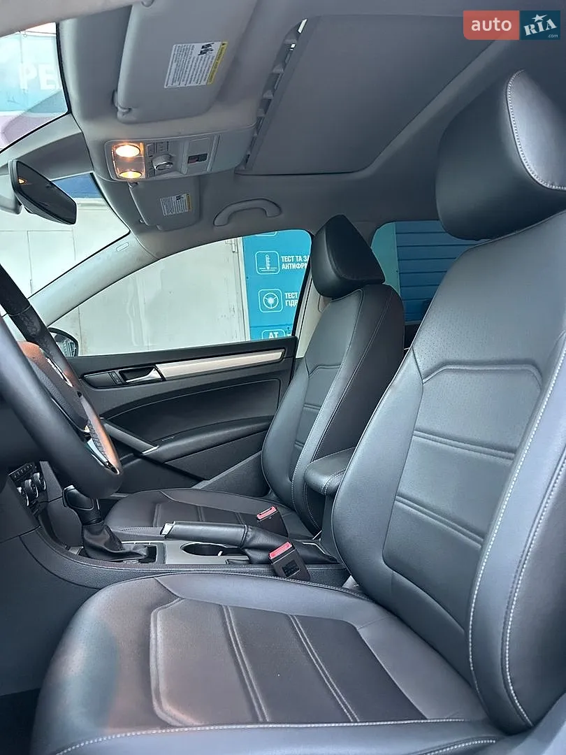 2022 Volkswagen Passat - мініатюра 16