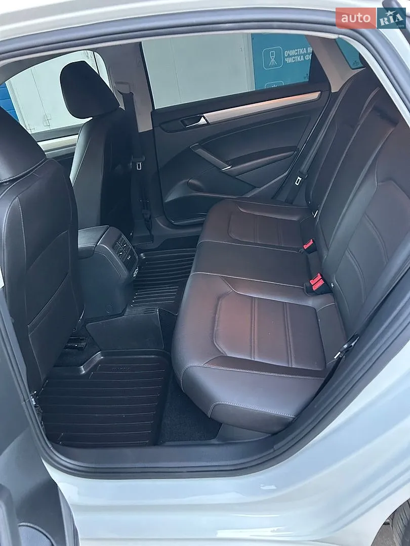 2022 Volkswagen Passat - мініатюра 25