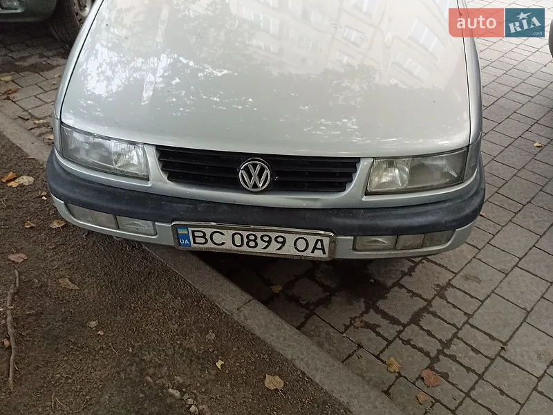 Volkswagen Passat 1996