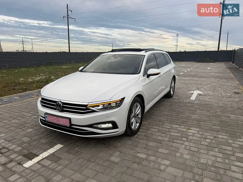 Volkswagen Passat 2022