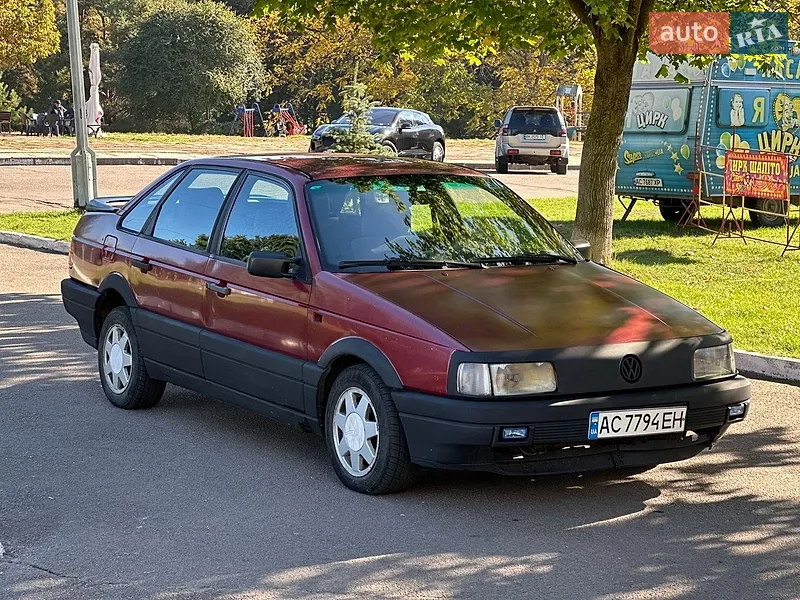 Volkswagen Passat 1990